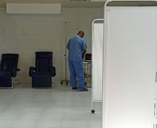 O Hospital Zona Sul de Londrina (Hospital Dr. Eulalino Ignácio de Andrade/ HZSL), que faz parte da rede de unidades próprias do Estado, realizou reforma e adequação para melhoria do atendimento aos pacientes que buscam pelos primeiros cuidados no Pronto Socorro.  -  Foto: Divulgação SESA