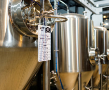 Cervejas artesanais paranaenses estão entre as melhores do País - As cervejarias foram premiadas no Concurso Brasileiro de Cervejas 2021,evento que reuniu mais de três mil rótulos brasileiros. O Paraná foi oterceiro colocado em número de medalhas, atrás apenas de SantaCatarina e Rio Grande do Sul.  -  Curitiba, 26/03/2021  -  Foto: Divulgação