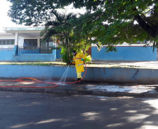 A Sanepar intensificou neste mês o trabalho de desinfecção de locais públicos na região de Paranavaí. As ações foram realizadas às sextas-feiras e sábados nas cidades de Alto Paraná, Nova Londrina, Diamante do Norte, Paranavaí, Paranacity e Cruzeiro do Sul.  -  Curitiba, 29/03/2021  -  Foto: Divulgação Sanepar