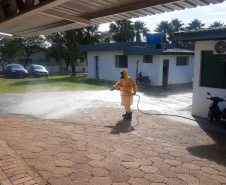 A Sanepar intensificou neste mês o trabalho de desinfecção de locais públicos na região de Paranavaí. As ações foram realizadas às sextas-feiras e sábados nas cidades de Alto Paraná, Nova Londrina, Diamante do Norte, Paranavaí, Paranacity e Cruzeiro do Sul.  -  Curitiba, 29/03/2021  -  Foto: Divulgação Sanepar