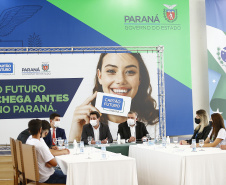 Com investimento de R$ 58 milhões do FIA e Fundo da Pobreza, o programa tem objetivo de manter e estimular novas contratações de jovens aprendizes no Estado do Paraná para manutenção de contratos de trabalhos e renovação ao mercado de trabalho de adolescentes de 14 a 18 anos incompletos na condição de Adolescente Aprendiz. -  Foto: Jonathan Campos/AEN