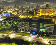 02.04.2021 - Iluminação especial pelo Dia Mundial de Conscientização do Autismo  -  Foto Gilson Abreu/AEN