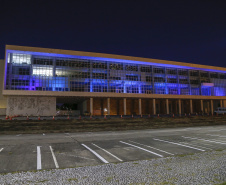 02.04.2021 - Iluminação especial pelo Dia Mundial de Conscientização do Autismo  -  Foto Gilson Abreu/AEN