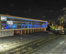 02.04.2021 - Iluminação especial pelo Dia Mundial de Conscientização do Autismo  -  Foto Gilson Abreu/AEN
