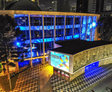 02.04.2021 - Iluminação especial pelo Dia Mundial de Conscientização do Autismo  -  Foto Gilson Abreu/AEN