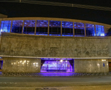 02.04.2021 - Iluminação especial pelo Dia Mundial de Conscientização do Autismo  -  Foto Gilson Abreu/AEN