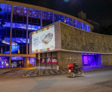 02.04.2021 - Iluminação especial pelo Dia Mundial de Conscientização do Autismo  -  Foto Gilson Abreu/AEN
