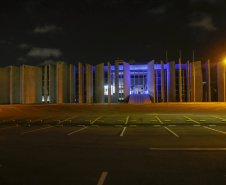 02.04.2021 - Iluminação especial pelo Dia Mundial de Conscientização do Autismo  -  Foto Gilson Abreu/AEN