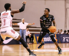 Pela primeira vez, uma equipe do sudoeste do Paraná chega aos playoffs da maior competição do basquetebol nacional, o Novo Basquete Brasil - NBB. Na campanha de 2021, o Pato Basquete, de Pato Branco, conseguiu a classificação inédita após 11 vitórias em 20 jogos. Foto: Paraná Esporte
