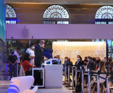 Afonso Pena e outros três aeroportos do Paraná passam à concessão privada.O governador Carlos Massa Ratinho Junior e o secretário estadual da Infraestrutura, Sandro Alex, acompanharam o leilão na sede da B3, em São Paulo. Foto: José Fernando Ogura/AEN