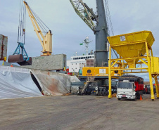 Operações inéditas são realizadas no Porto de Antonina.- No último dia 5, segunda-feira, foi concluído o desembarque da primeira carga de malte importado para a indústria cervejeira nacional.  Paranaguá, 07/04/2021  -  Foto: Portos do Paraná