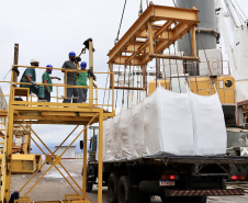 Operações inéditas são realizadas no Porto de Antonina