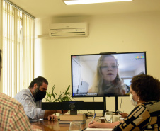 O secretário de Estado da Saúde, Beto Preto, participou nesta quinta-feira (8) de reunião online com a diretoria da Undime-PR, associação que reúne dirigentes municipais de educação, e evidenciou o tema do Autismo, dando continuidade às ações do Abril Azul. - Curitiba, 08/04/2021  -  Foto: Américo Antonio/SESA