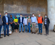 A edição 2021 da campanha Cesta Solidária Paraná, encerrada na terça-feira (06), conseguiu arrecadar mais de 200 toneladas de alimentos. . Foto: Valdelino Pontes