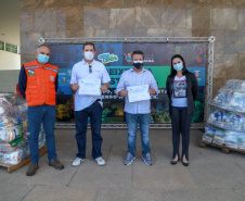 A edição 2021 da campanha Cesta Solidária Paraná, encerrada na terça-feira (06), conseguiu arrecadar mais de 200 toneladas de alimentos. . Foto: Valdelino Pontes