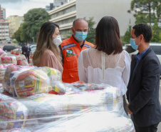 A edição 2021 da campanha Cesta Solidária Paraná, encerrada na terça-feira (06), conseguiu arrecadar mais de 200 toneladas de alimentos. . Foto: Valdelino Pontes