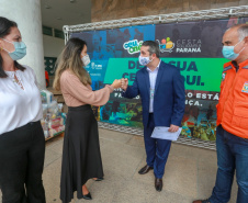 A edição 2021 da campanha Cesta Solidária Paraná, encerrada na terça-feira (06), conseguiu arrecadar mais de 200 toneladas de alimentos. . Foto: Valdelino Pontes