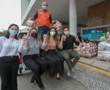 A edição 2021 da campanha Cesta Solidária Paraná, encerrada na terça-feira (06), conseguiu arrecadar mais de 200 toneladas de alimentos. . Foto: Valdelino Pontes