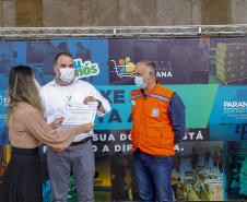 A edição 2021 da campanha Cesta Solidária Paraná, encerrada na terça-feira (06), conseguiu arrecadar mais de 200 toneladas de alimentos.
Foto Gilson abreu/AEN
