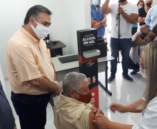 Vacinação contra a Covid-19 em Sertaneja. Foto:SESA