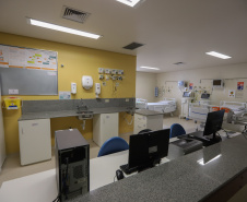 O governador Carlos Massa Ratinho Junior visita nesta quarta-feira (14) o Hospital Regional São Sebastião, na Lapa. A Secretaria de Estado da Saúde disponibiliza seis leitos de UTI no hospital.  A unidade já conta com 40 leitos de enfermaria na estratégia de combate à Covid-19.  14/04/2021 - Foto: Geraldo Bubniak/AEN