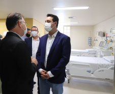O governador Carlos Massa Ratinho Junior visita nesta quarta-feira (14) o Hospital Regional São Sebastião, na Lapa. A Secretaria de Estado da Saúde disponibiliza seis leitos de UTI no hospital.  A unidade já conta com 40 leitos de enfermaria na estratégia de combate à Covid-19.  14/04/2021 - Foto: Geraldo Bubniak/AEN