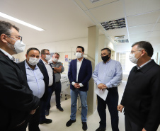 O governador Carlos Massa Ratinho Junior visita nesta quarta-feira (14) o Hospital Regional São Sebastião, na Lapa. A Secretaria de Estado da Saúde disponibiliza seis leitos de UTI no hospital.  A unidade já conta com 40 leitos de enfermaria na estratégia de combate à Covid-19.  14/04/2021 - Foto: Geraldo Bubniak/AEN