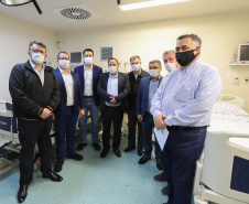 O governador Carlos Massa Ratinho Junior visita nesta quarta-feira (14) o Hospital Regional São Sebastião, na Lapa. A Secretaria de Estado da Saúde disponibiliza seis leitos de UTI no hospital.  A unidade já conta com 40 leitos de enfermaria na estratégia de combate à Covid-19.  14/04/2021 - Foto: Geraldo Bubniak/AEN