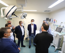 O governador Carlos Massa Ratinho Junior visita nesta quarta-feira (14) o Hospital Regional São Sebastião, na Lapa. A Secretaria de Estado da Saúde disponibiliza seis leitos de UTI no hospital.  A unidade já conta com 40 leitos de enfermaria na estratégia de combate à Covid-19.  14/04/2021 - Foto: Geraldo Bubniak/AEN