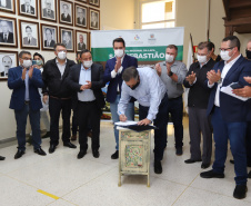 O governador Carlos Massa Ratinho Junior visita nesta quarta-feira (14) o Hospital Regional São Sebastião, na Lapa. A Secretaria de Estado da Saúde disponibiliza seis leitos de UTI no hospital.  A unidade já conta com 40 leitos de enfermaria na estratégia de combate à Covid-19.  14/04/2021 - Foto: Geraldo Bubniak/AEN