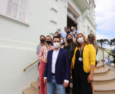 O governador Carlos Massa Ratinho Junior visita nesta quarta-feira (14) o Hospital Regional São Sebastião, na Lapa. A Secretaria de Estado da Saúde disponibiliza seis leitos de UTI no hospital.  A unidade já conta com 40 leitos de enfermaria na estratégia de combate à Covid-19.  14/04/2021 - Foto: Geraldo Bubniak/AEN