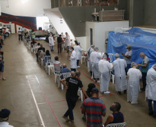 Paraná soma 1,9 milhão de doses aplicadas e 1,43 milhão de pessoas vacinadas   -  Curitiba, 19/04/2021  -  Foto: Jonathan Campos/AEN