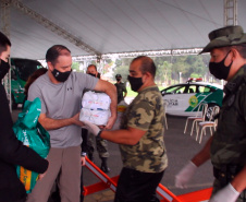 O Batalhão de Polícia Ambiental-Força Verde (BPAmb-FV) arrecadou 5.585 toneladas de alimentos, 1.647 toneladas de ração e 221 litros de álcool em todo o estado durante dois dias de campanha solidária em comemoração aos 64 anos de atuação no Paraná.  -  Curitiba, 20/04/2021 -  Foto: Divulgação BPAmb-FV