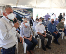 O governador Carlos Massa Ratingo Junior participou nesta quinta-feira (22) da entrega de um novo frigorífico para abate e processamento de peixes em Alvorada do Sul, no Norte Pioneiro.  -  Alvorada do Sul, 22/04/2021  -  Foto: Ari Dias/AEN