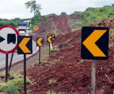 O Departamento de Estradas de Rodagem do Paraná (DER/PR) realiza no dia 7 de maio, às 10h da manhã, audiência pública online para apresentar o Programa de Segurança Viária das Rodovias Estaduais do Estado do Paraná (PROSEG PARANÁ), iniciativa que deve investir R$ 400 milhões em melhorias na malha rodoviária estadual. - Foto: Jorge Woll/Arquivo DER