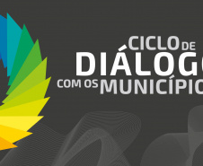 Com o objetivo de compartilhar conhecimentos técnicos, dividir experiências e promover o intercâmbio de informações entre os municípios paranaenses, a Secretaria da Comunicação Social e da Cultura e a Superintendência-Geral da Cultura estão realizando semanalmente, desde o mês de fevereiro, o Ciclo de Diálogo com os Municípios.   -  Curitiba, 28/04/2021  - Foto: SEEC