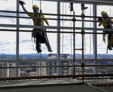 Os rostos e as histórias por trás do recorde de empregos criados no Paraná em 2021 - Dia do Trabalho
Foto Gilson Abreu/AEN