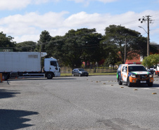 O Paraná recebeu na manhã deste sábado (1º) 14.600 doses da Coronavac, fabricada pelo Instituto Butantan/Sinovac. O volume é parte das 406.100 doses de vacinas contra a Covid-19, referentes ao 16° lote enviado pelo Ministério da Saúde ao Estado.  -  Curitiba, 01/05/2021  -  Foto: Américo Antonio/SESA