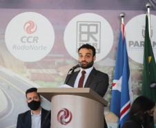 O governador Carlos Massa Ratinho Junior inaugura nesta segunda-feira (3), o  viaduto Prefeito Marcelo Puppi e  passarela William Haj Mussi, no Km 109 da BR-277, nas proximidades do Cercadinho em Campo Largo.  O secrretario municipal, Christiano Souto Puppi em discurso.   03/05/2021 - Foto: Geraldo Bubniak/AEN