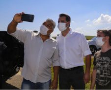 Governador Carlos Massa Ratinho Junior  entrega primeiro trecho de pavimentacao da pr 364, Miguel Picheth, que liga Irati a Sao Mateus do Sul
Foto Gilson Abreu/AEN