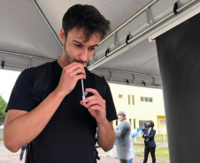 Mutirão de testes de Covid-19 é realizado em servidores estaduais e na comunidade acadêmica da Unespar. Foto:SETI