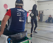 Equipe paranaense de esgrima em cadeira de rodas é referência nacional - Foto: ADFP.