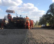 O Governo do Estado iniciou nesta segunda-feira (10) as obras de conservação da PR-463, rodovia que faz a ligação do Noroeste paranaense com o Interior de São Paulo