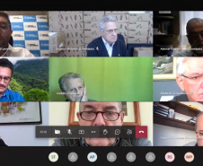A concessão do canal de acesso aos Portos de Paranaguá e Antonina foi debatida nesta terça-feira (11) com entidades do setor produtivo paranaense, em dois fóruns virtuais. Pela manhã, o presidente da Portos do Paraná, Luiz Fernando Garcia, conversou sobre o tema em reunião promovida pelo Movimento Pró-Paraná e, à tarde, no Conselho Sul Export.