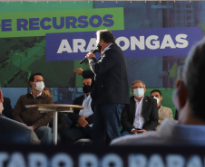 O governador Carlos Massa Ratinho Junior anuncia nesta quinta-feira (13) novos recursos para Arapongas, no Norte do Paraná. São investimentos para a Santa Casa, estradas rurais, pavimentação de ruas e avenidas, um parque urbano e moradias populares. 13/05/2021 - Foto: Geraldo Bubniak/AEN