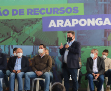 O governador Carlos Massa Ratinho Junior anuncia nesta quinta-feira (13) novos recursos para Arapongas, no Norte do Paraná. São investimentos para a Santa Casa, estradas rurais, pavimentação de ruas e avenidas, um parque urbano e moradias populares. 13/05/2021 - Foto: Geraldo Bubniak/AEN