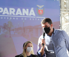 O governador Carlos Massa Ratinho Junior anuncia nesta quinta-feira (13) novos recursos para Arapongas, no Norte do Paraná. São investimentos para a Santa Casa, estradas rurais, pavimentação de ruas e avenidas, um parque urbano e moradias populares. 13/05/2021 - Foto: Geraldo Bubniak/AEN