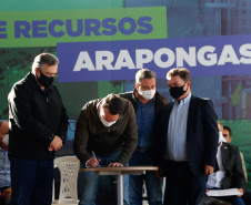 O governador Carlos Massa Ratinho Junior anunciou nesta quinta-feira (13) a liberação de R$ 57,6 milhões para execução de obras estruturantes em Arapongas, na Região Norte.  Foto: Jonathan Campos/AEN