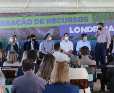 O governador Carlos Massa Ratinho Junior libera novos recursos para Londrina nesta sexta-feira (14), além de visitar as obras de construção da Cidade Industrial, que conta com investimento do Estado. Entre as iniciativas está a construção de um Condomínio do Idoso no município, dentro do programa Viver Mais Paraná.   14/05/2021 - Foto: Geraldo Bubniak/AEN