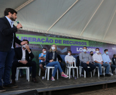 O governador Carlos Massa Ratinho Junior libera novos recursos para Londrina nesta sexta-feira (14), além de visitar as obras de construção da Cidade Industrial, que conta com investimento do Estado. Entre as iniciativas está a construção de um Condomínio do Idoso no município, dentro do programa Viver Mais Paraná.   14/05/2021 - Foto: Geraldo Bubniak/AEN